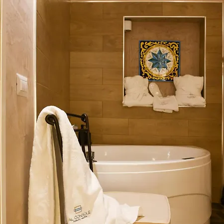 Al Console Depandance Con Jacuzzi Per Coppia 3*