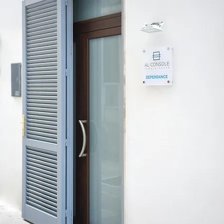 Al Console Depandance Con Jacuzzi Per Coppia Affittacamere