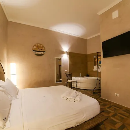 Affittacamere Al Console Depandance Con Jacuzzi Per Coppia