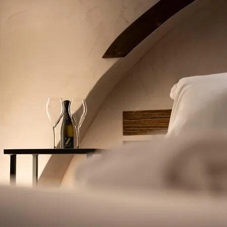 Affittacamere Al Console Depandance Con Jacuzzi Per Coppia 3*